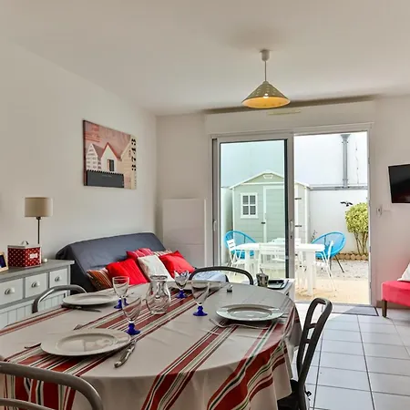 펜션 Maison Les Bains De 20 *