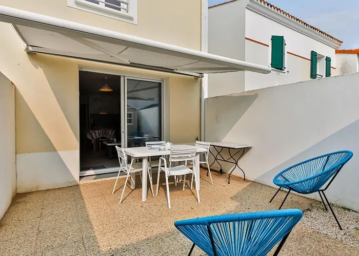 Maison Les Bains De 20 *