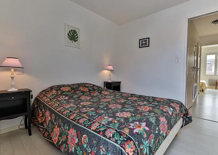 펜션 Maison Les Bains De 20 생 힐레르 드 리에